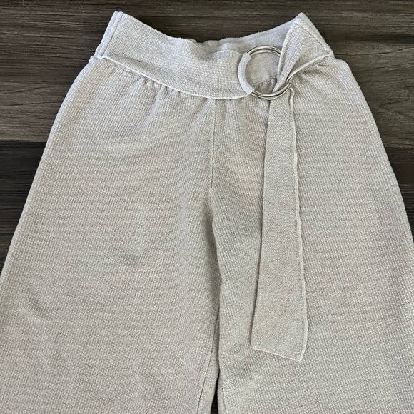 Mango Capri linen wide leg Pants with attached Belt with silver loop - Picture 3 of 13